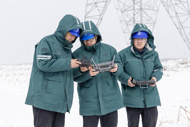 公司：观冰除冰保电力安全凯发K8登录国网潍坊供电